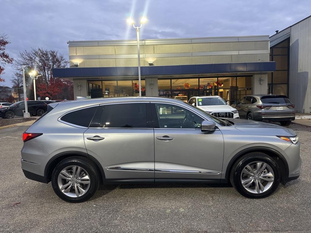 used 2024 Acura MDX car, priced at $43,817