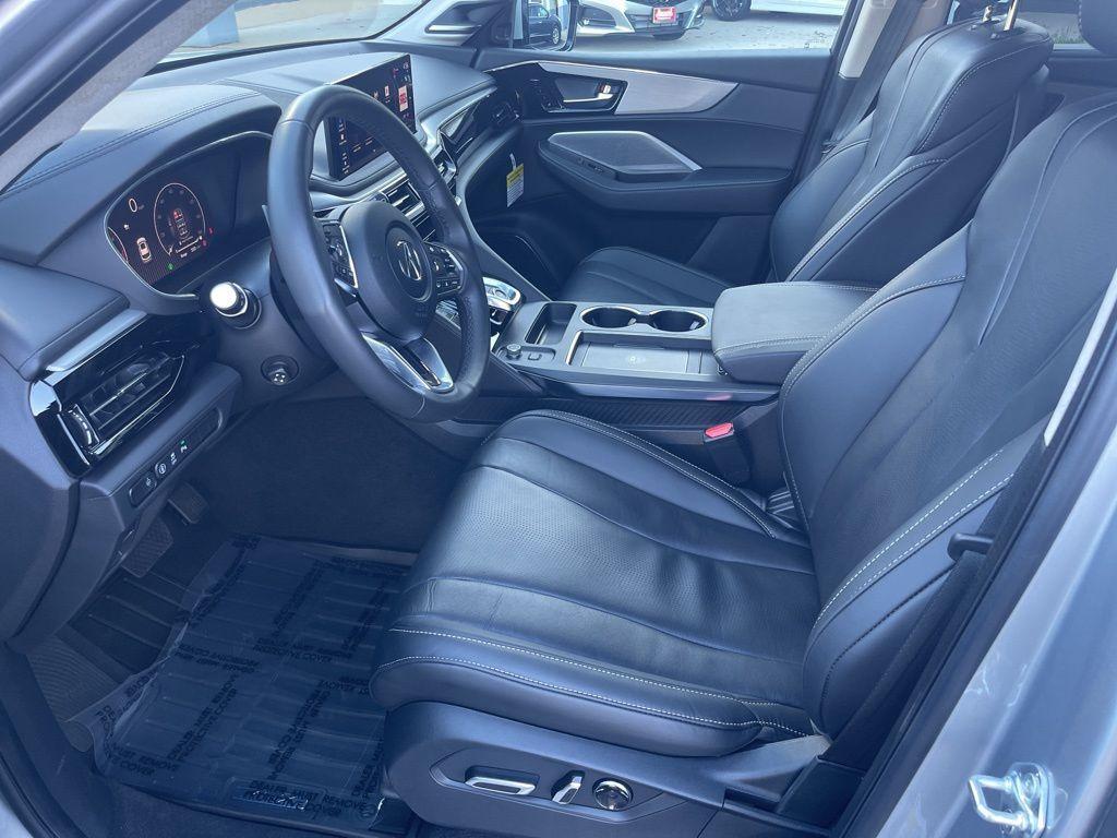 used 2025 Acura MDX car, priced at $49,988