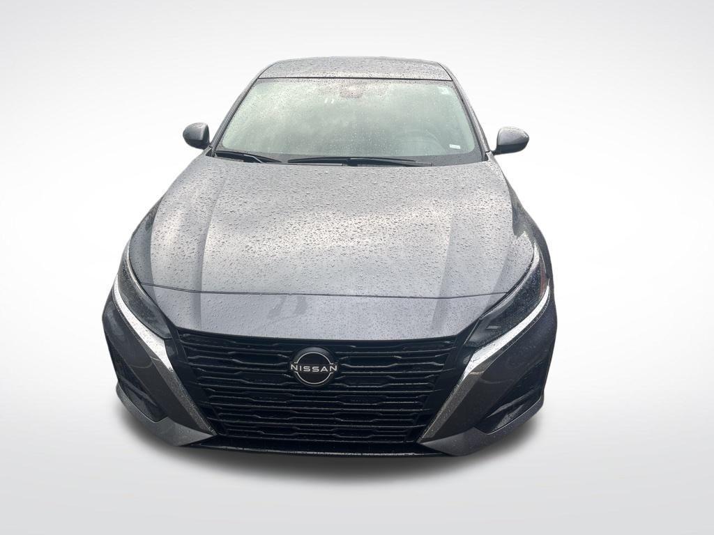used 2023 Nissan Altima car, priced at $20,206