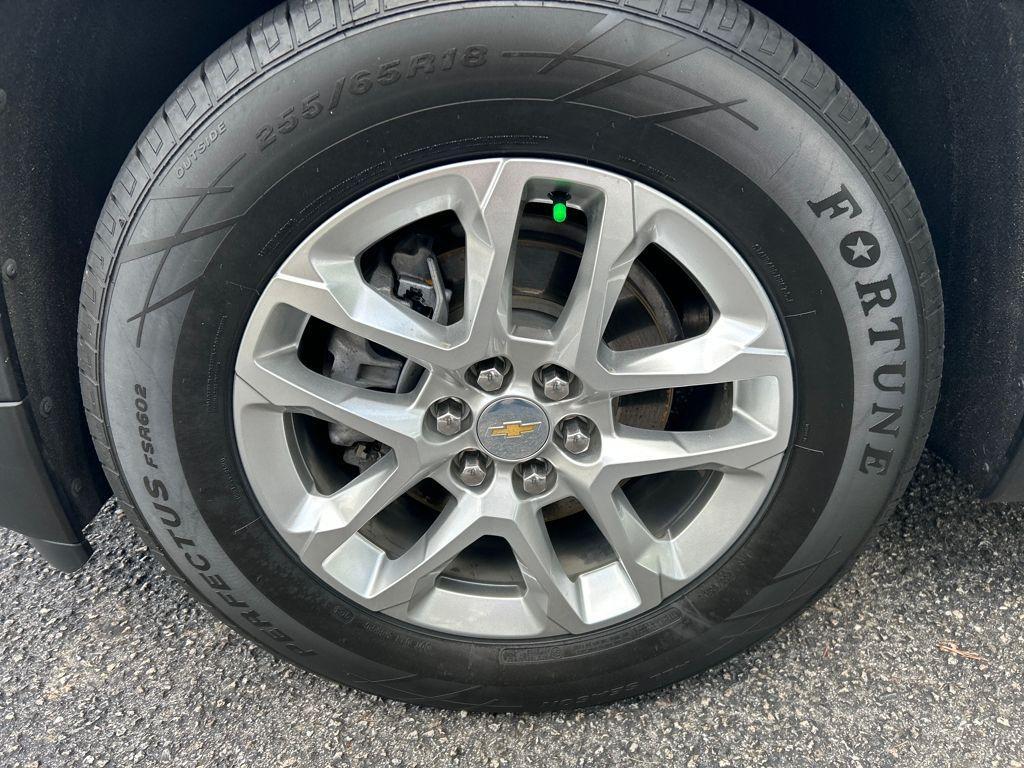 used 2022 Chevrolet Traverse car, priced at $17,888