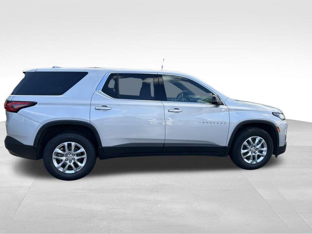 used 2022 Chevrolet Traverse car, priced at $17,888