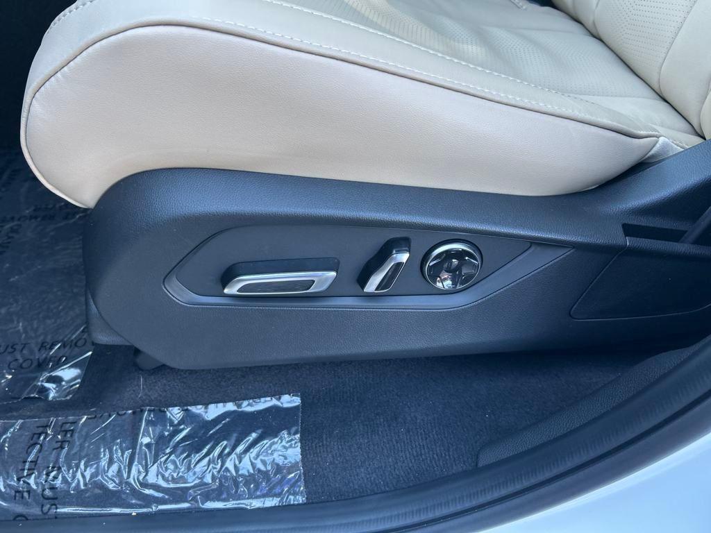 new 2026 Acura MDX car, priced at $61,350