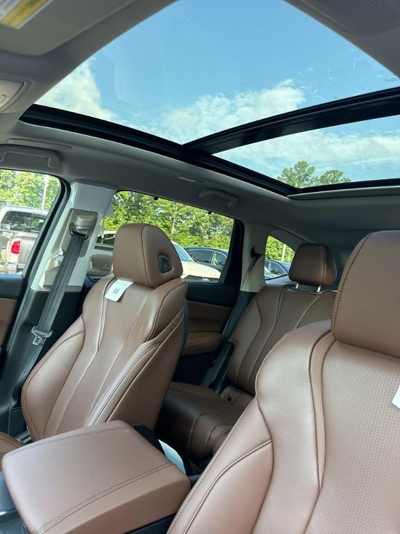 used 2025 Acura MDX car, priced at $53,239