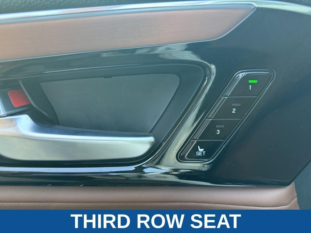 used 2025 Acura MDX car, priced at $53,239