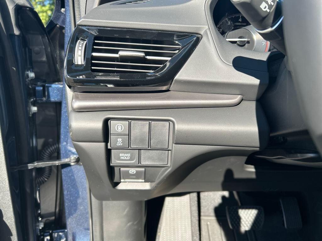 new 2025 Acura RDX car, priced at $46,050