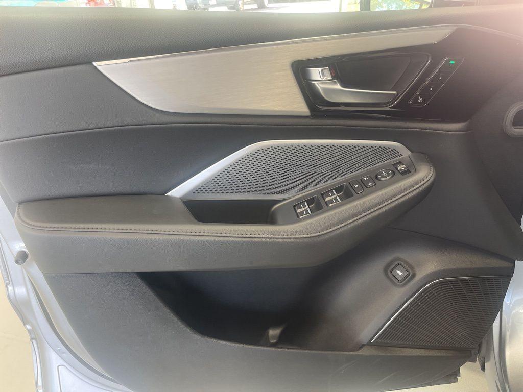 used 2025 Acura MDX car, priced at $48,223