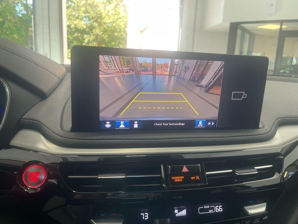 used 2025 Acura MDX car, priced at $48,223