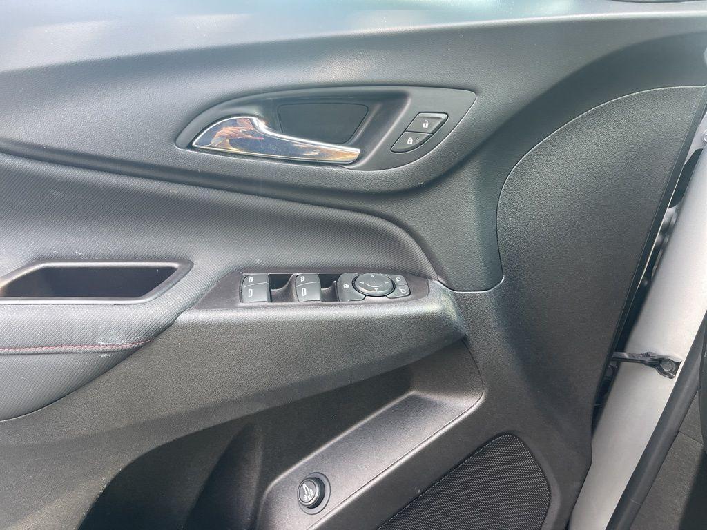 used 2022 Chevrolet Equinox car, priced at $22,250
