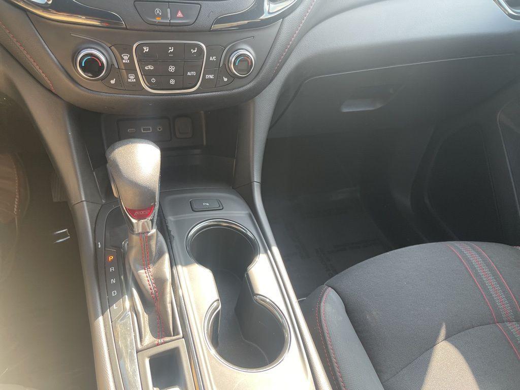 used 2022 Chevrolet Equinox car, priced at $22,250