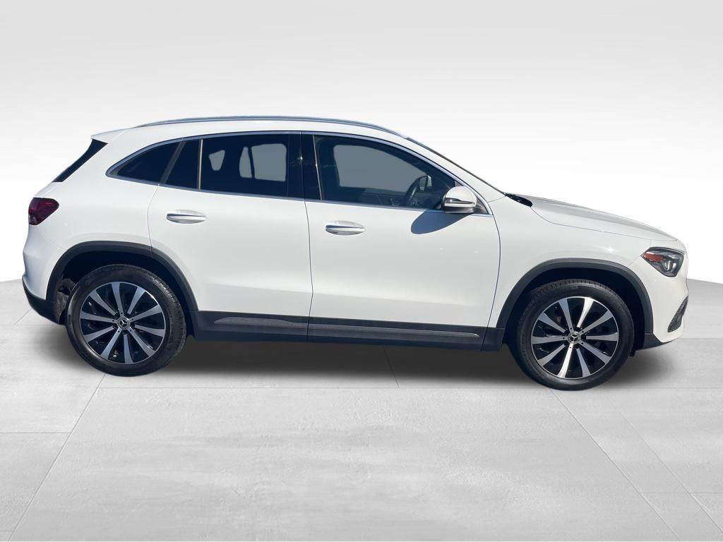 used 2021 Mercedes-Benz GLA 250 car, priced at $27,911