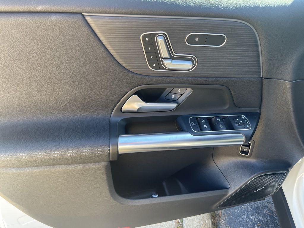 used 2021 Mercedes-Benz GLA 250 car, priced at $27,911