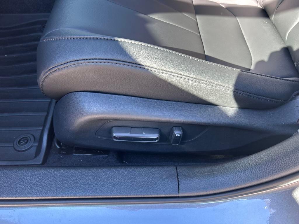 new 2025 Acura Integra car, priced at $32,946