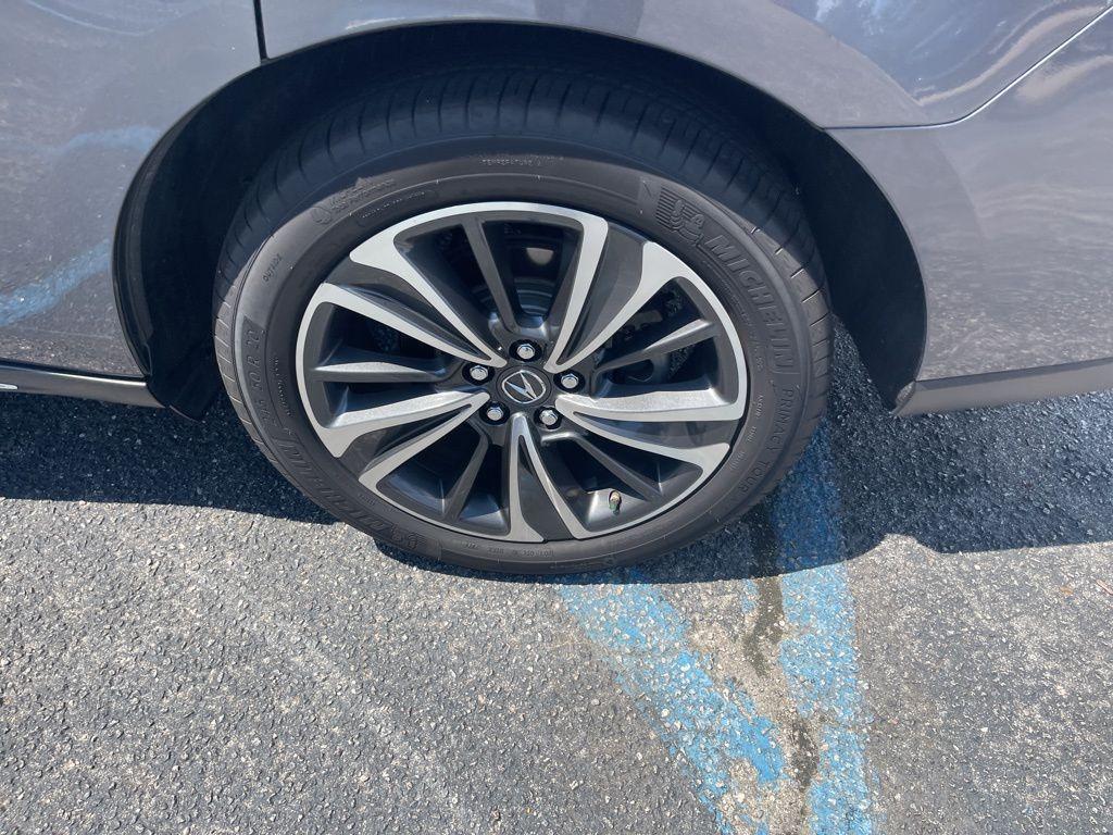 used 2020 Acura MDX car, priced at $27,150