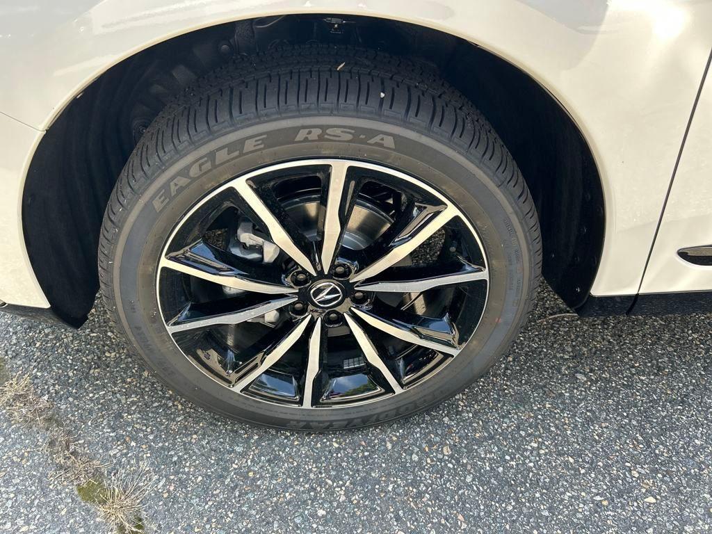 new 2025 Acura RDX car, priced at $56,400