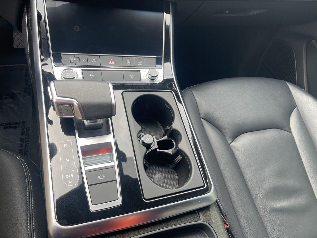 used 2025 Audi Q7 car, priced at $50,988