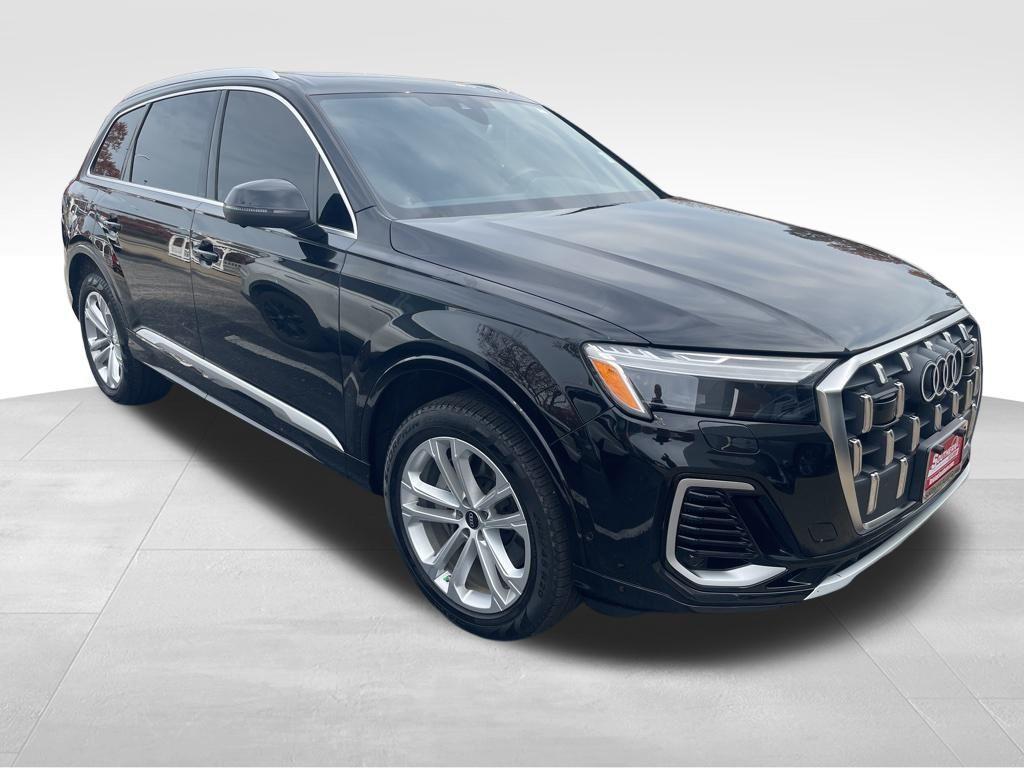 used 2025 Audi Q7 car, priced at $50,988