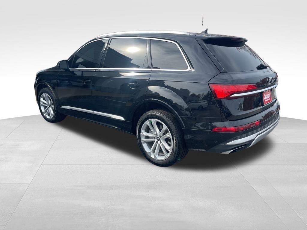 used 2025 Audi Q7 car, priced at $50,988