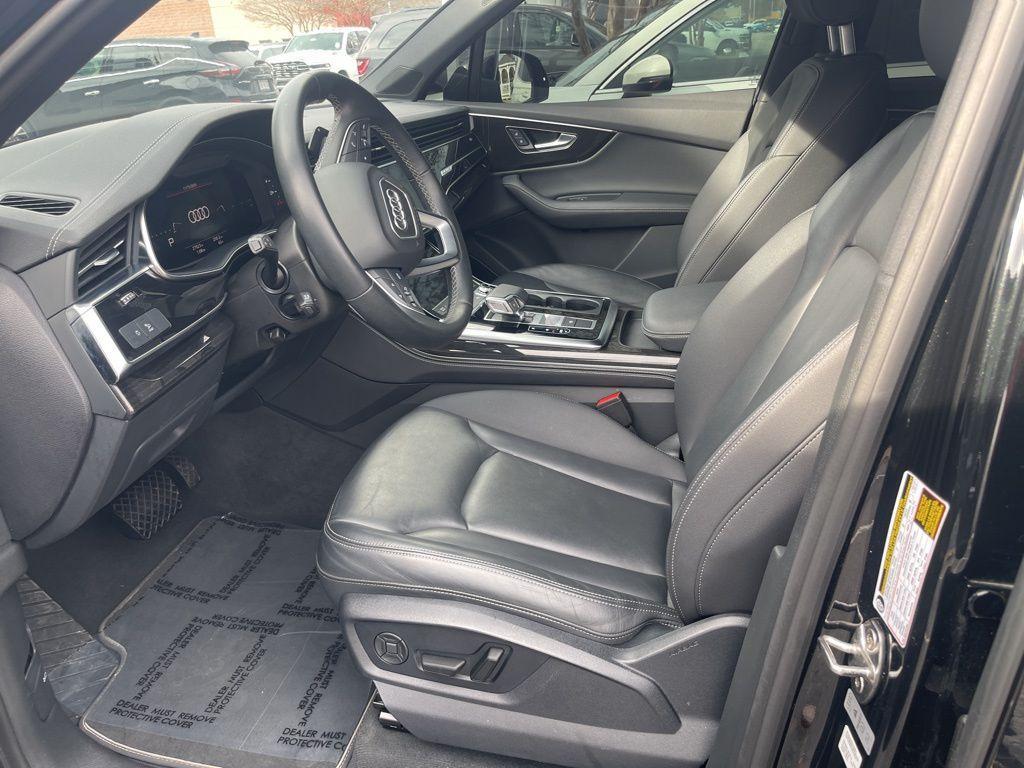 used 2025 Audi Q7 car, priced at $50,988