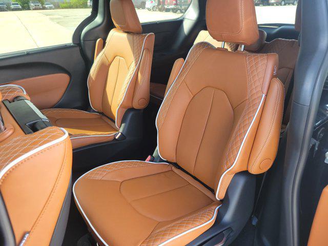 new 2025 Chrysler Pacifica car, priced at $49,809