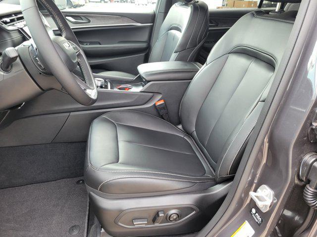new 2025 Jeep Grand Cherokee L car, priced at $37,930