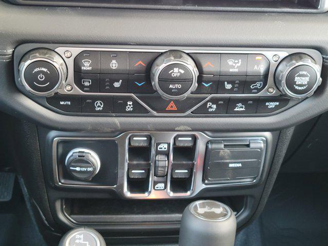 new 2025 Jeep Wrangler car, priced at $47,488
