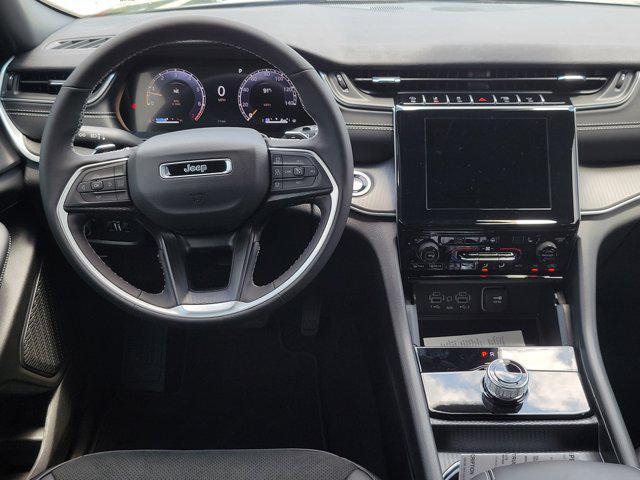 new 2025 Jeep Grand Cherokee L car, priced at $37,275