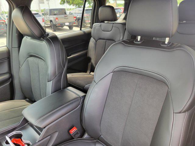 new 2025 Jeep Grand Cherokee L car, priced at $37,275