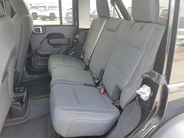 new 2025 Jeep Wrangler car, priced at $45,711