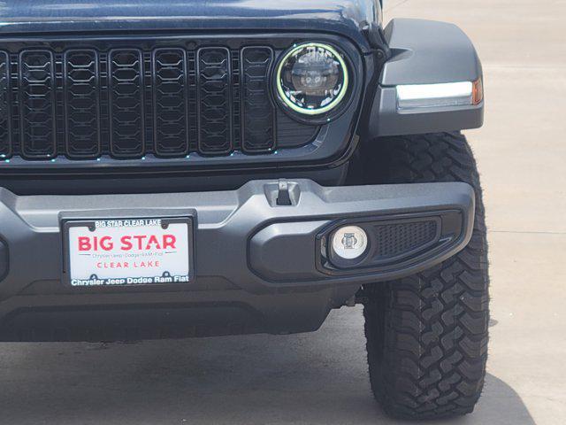 new 2025 Jeep Wrangler car, priced at $45,711