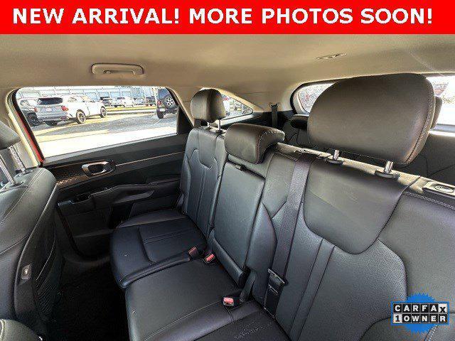 used 2022 Kia Sorento car, priced at $24,995