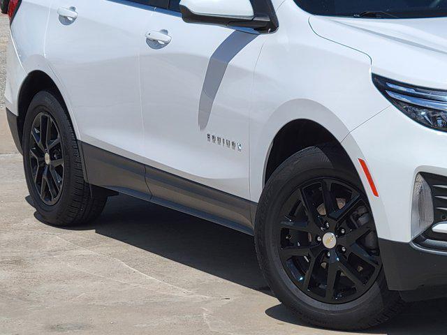 used 2022 Chevrolet Equinox car, priced at $18,999