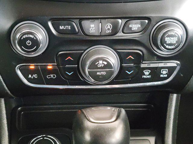 used 2023 Jeep Cherokee car, priced at $19,999