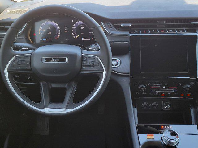 new 2025 Jeep Grand Cherokee car, priced at $38,132