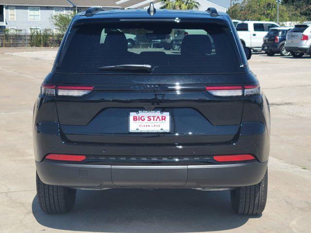 new 2025 Jeep Grand Cherokee car, priced at $38,132