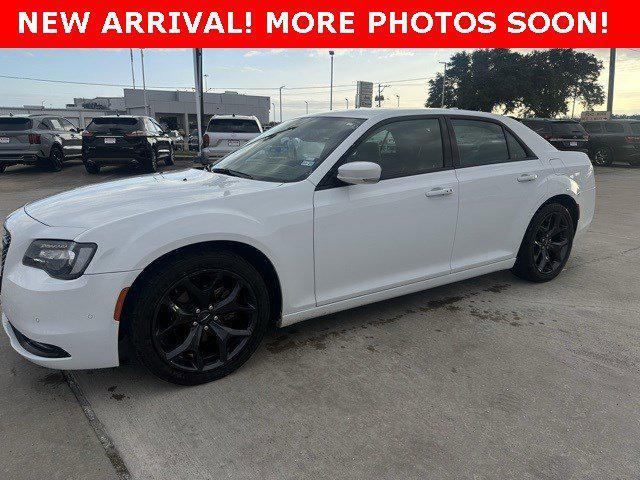 used 2022 Chrysler 300 car, priced at $25,868