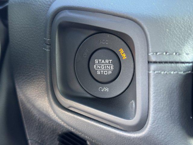 new 2025 Jeep Gladiator car, priced at $44,854