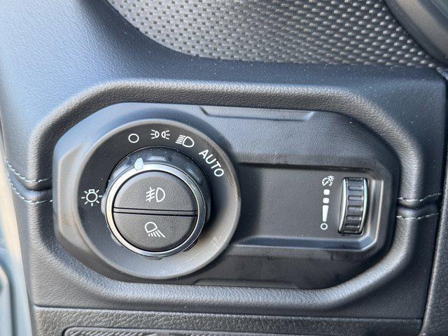 new 2025 Jeep Gladiator car, priced at $44,854