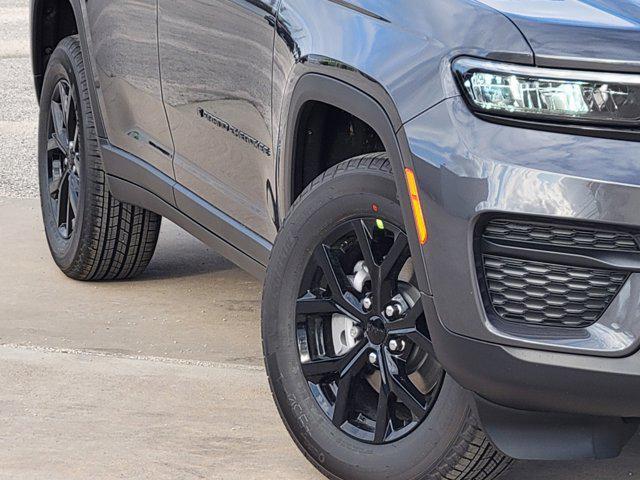 new 2025 Jeep Grand Cherokee car, priced at $34,346