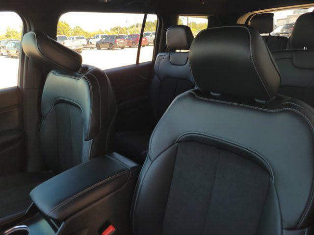 new 2025 Jeep Grand Cherokee L car, priced at $33,949