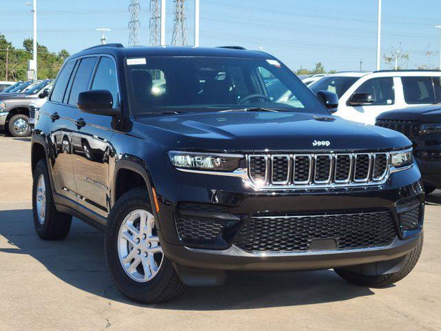 new 2025 Jeep Grand Cherokee car, priced at $32,800