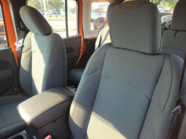 new 2025 Jeep Wrangler car, priced at $37,564