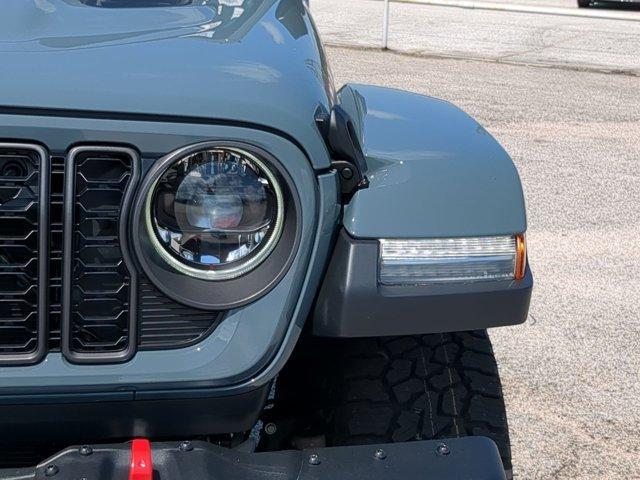 new 2024 Jeep Gladiator car, priced at $59,428
