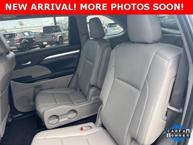 used 2019 Toyota Highlander car, priced at $24,999