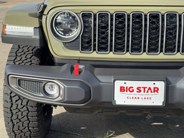 new 2025 Jeep Gladiator car, priced at $43,918