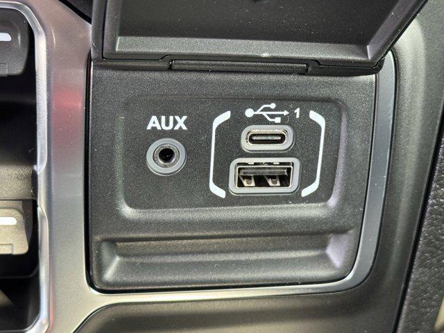 new 2025 Jeep Gladiator car, priced at $43,918