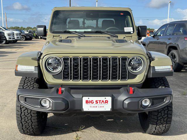 new 2025 Jeep Gladiator car, priced at $43,918