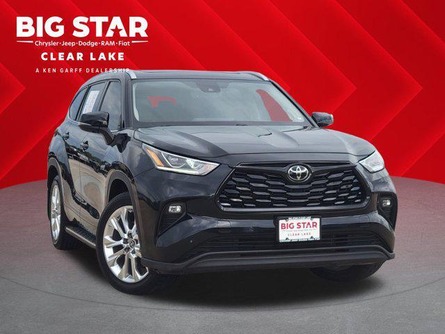 used 2023 Toyota Highlander car, priced at $34,304