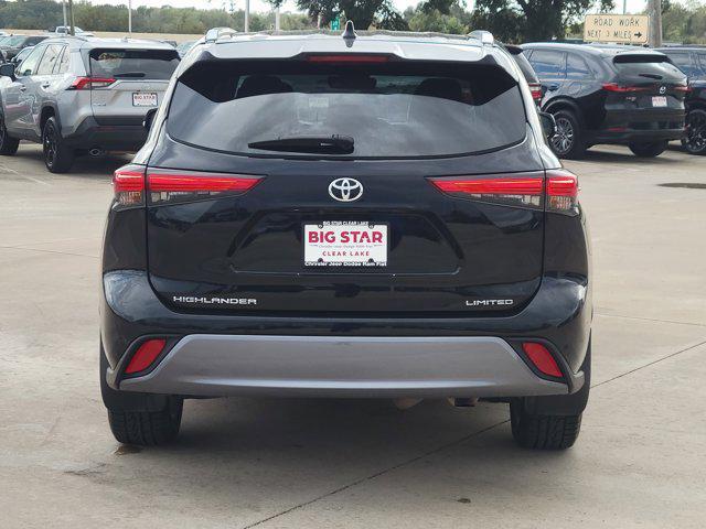 used 2023 Toyota Highlander car, priced at $34,304