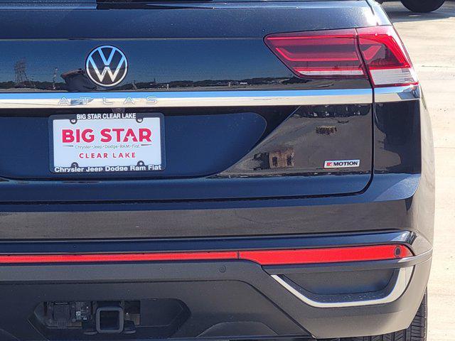 used 2022 Volkswagen Atlas Cross Sport car, priced at $24,899
