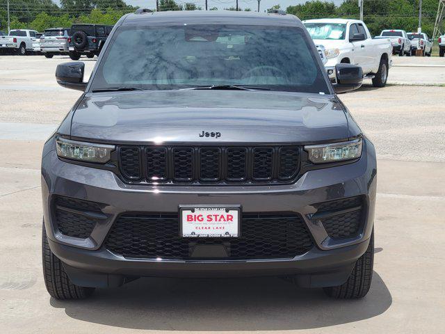 new 2025 Jeep Grand Cherokee car, priced at $33,784